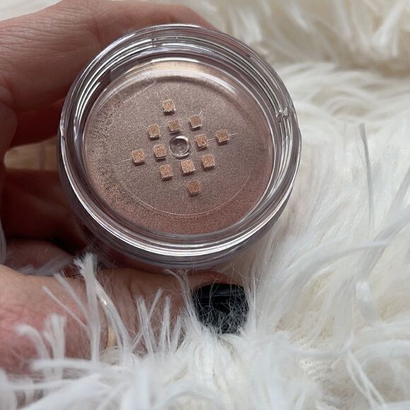 Brand new L’Oréal lumi shimmerista highlighter - Picture 3 of 3